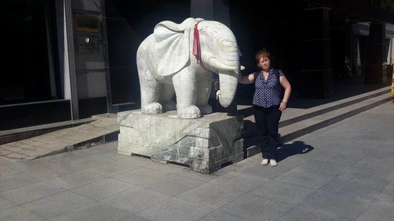 Скульптура Мраморный слон