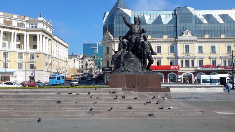 Памятник Борцам за власть Советов-фрагмент